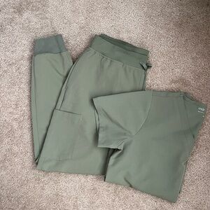 Mandala Jogger Scrub Set